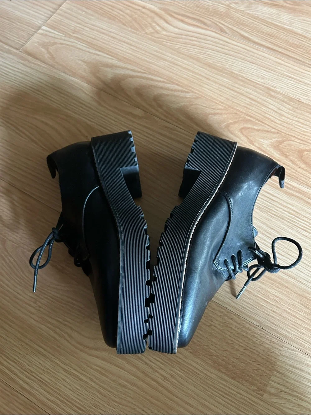 French Connection Amanda Black Vegan Leather Platform Sole Shoes Size 6.5